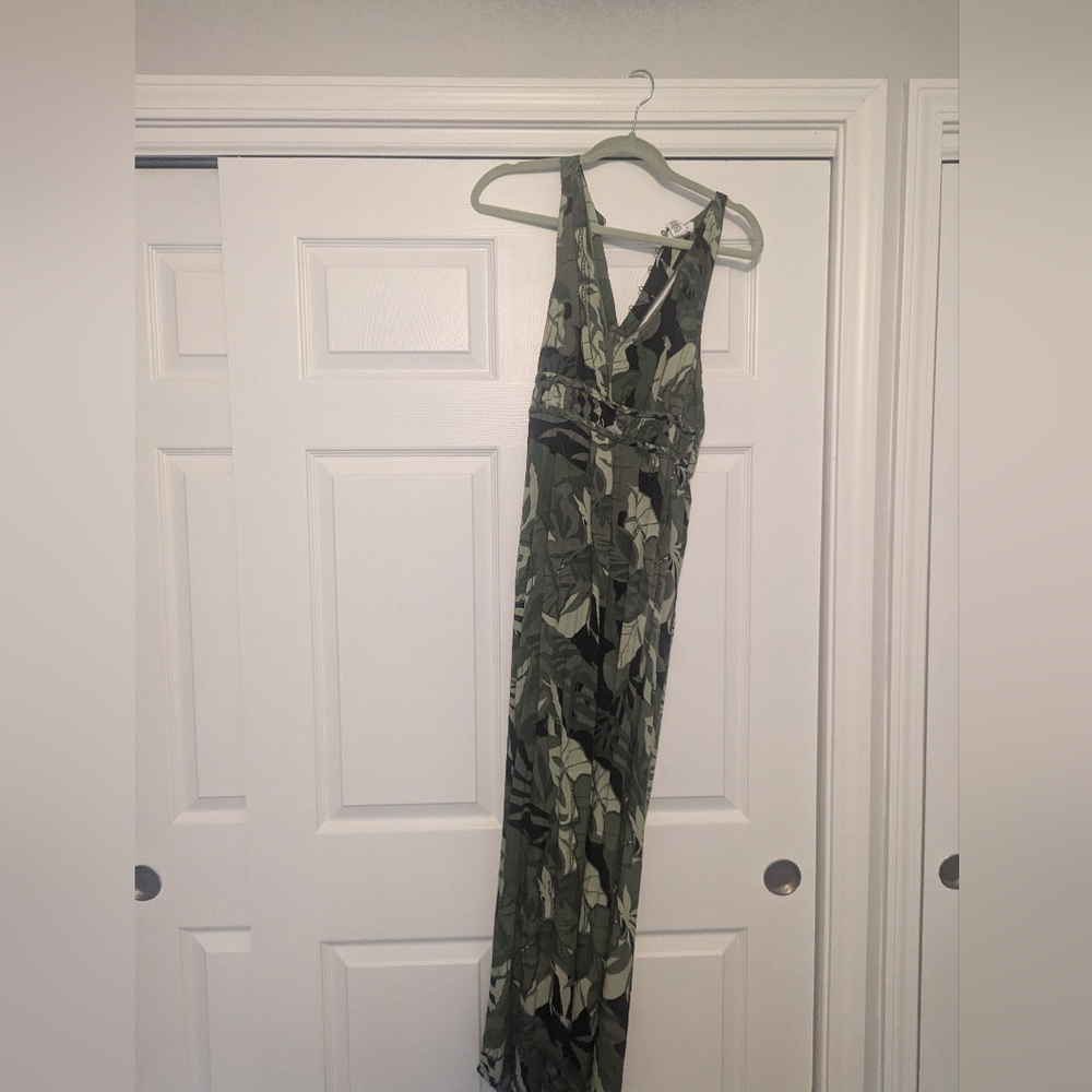Green leaf maxi dress